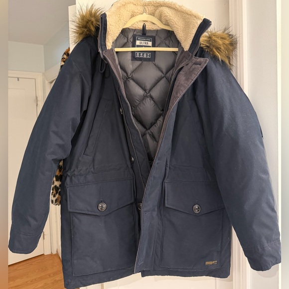 Abercrombie & Fitch Men’s Ultra Down Parka with Faux Fur Trim Size XL Like New - Picture 2 of 16